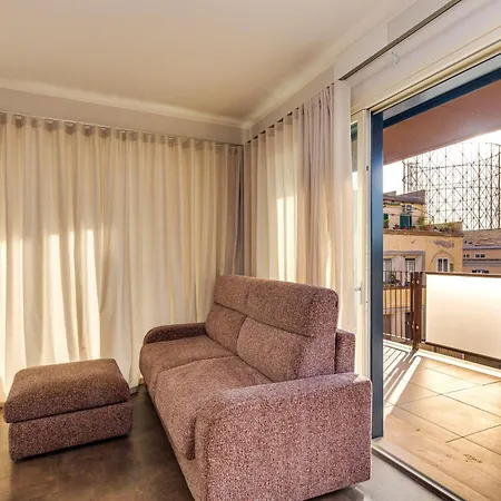 Aparthotel Gasometer Urban 5*